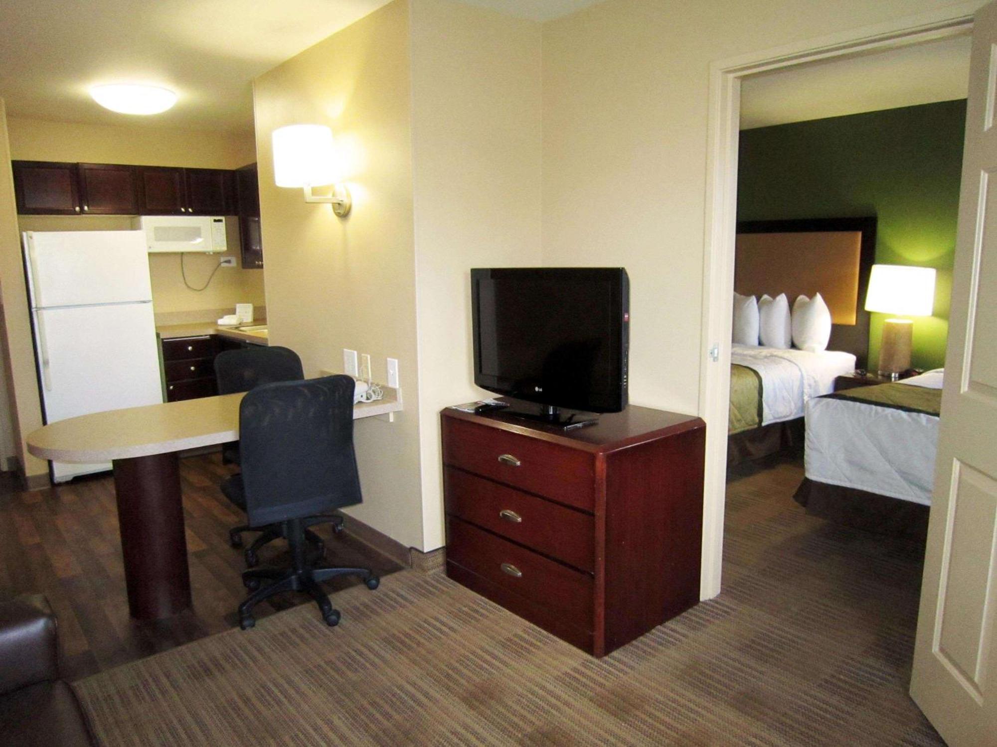 Extended Stay America Suites - Portland - Хилсбъро Екстериор снимка