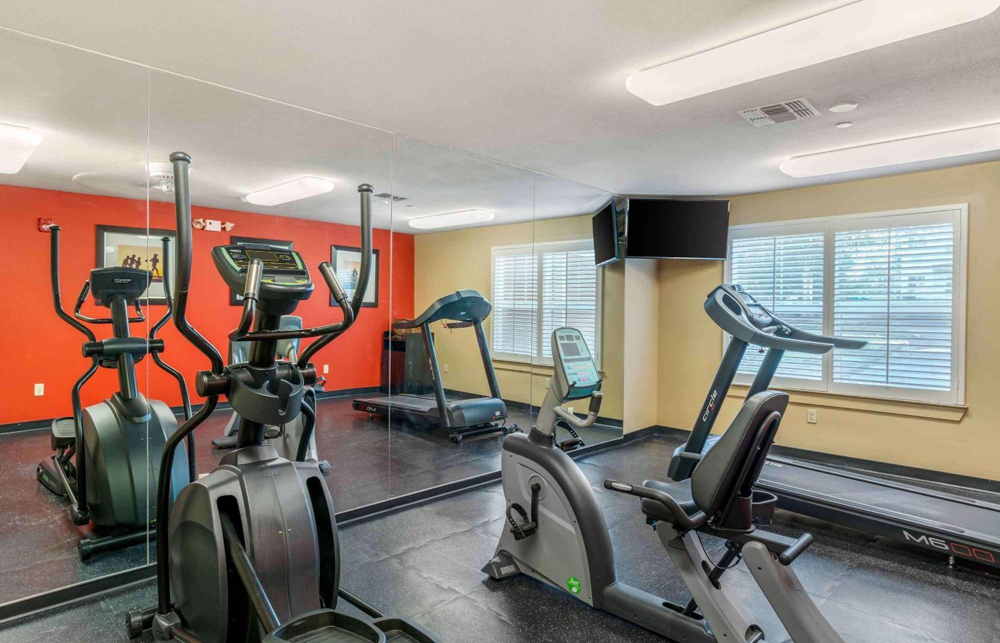 Extended Stay America Suites - Portland - Хилсбъро Екстериор снимка