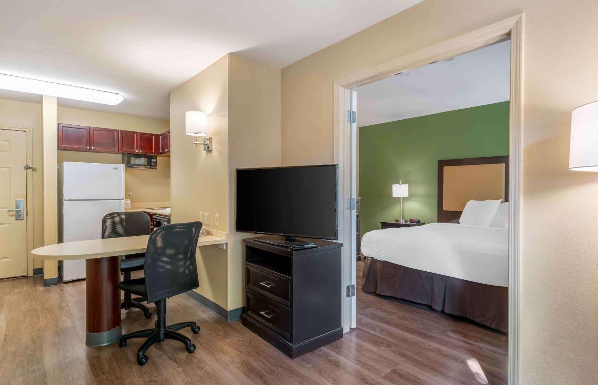 Extended Stay America Suites - Portland - Хилсбъро Екстериор снимка
