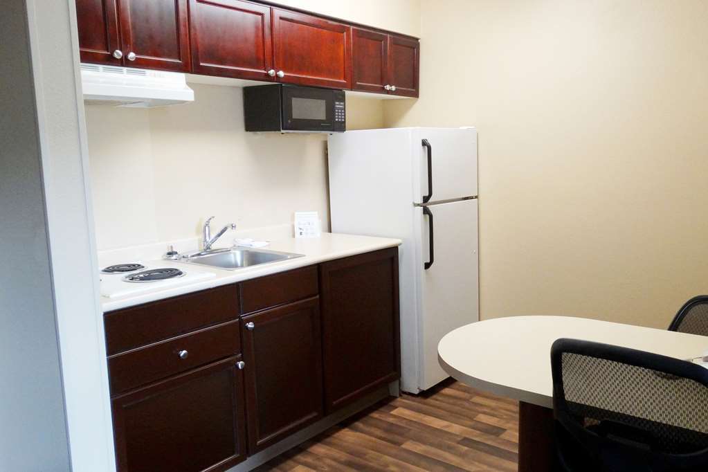 Extended Stay America Suites - Portland - Хилсбъро Стая снимка