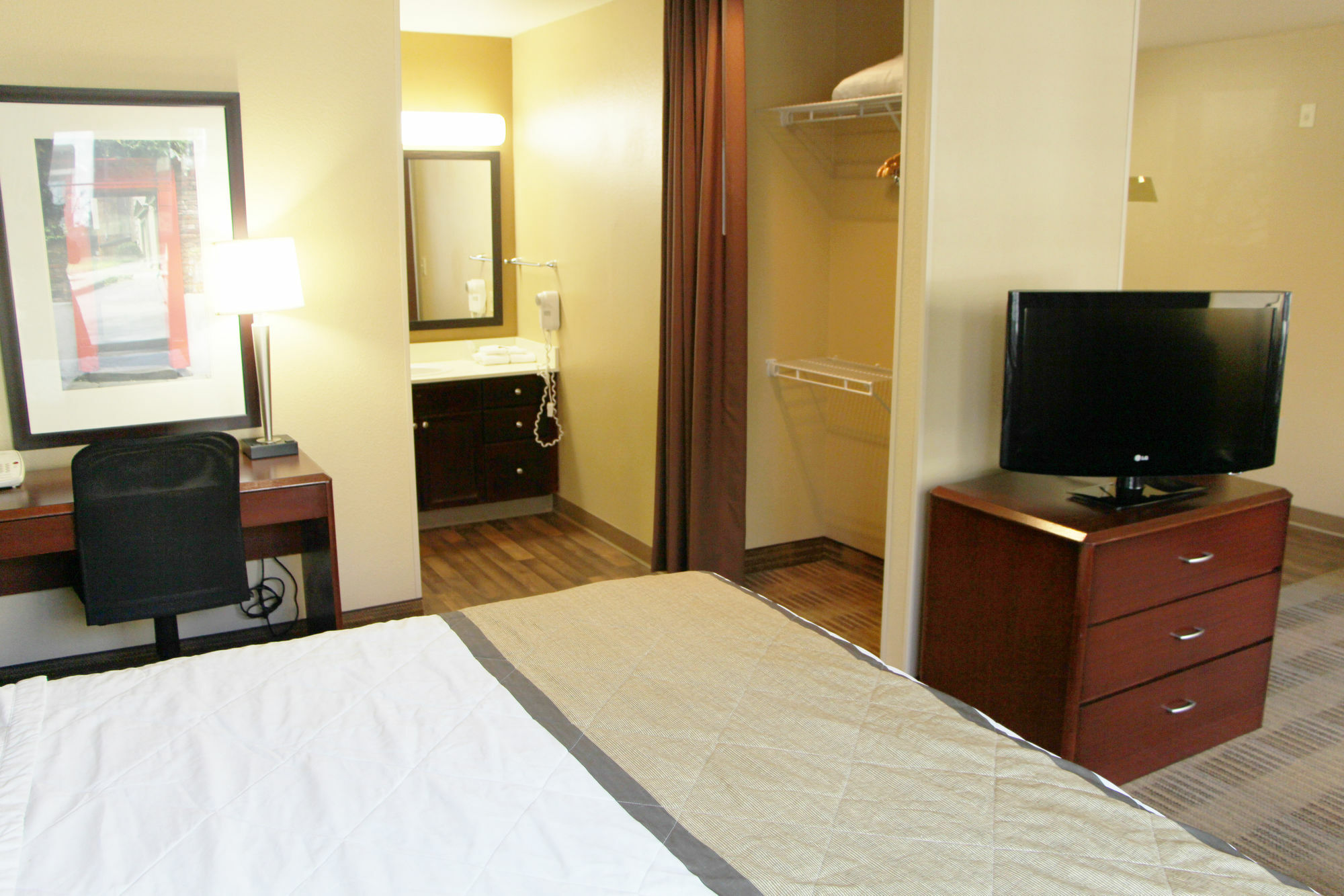 Extended Stay America Suites - Portland - Хилсбъро Екстериор снимка